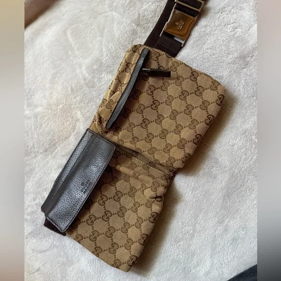 Gucci GG Canvas Belt Bag - Picture 3 of 14